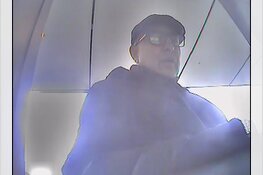 Purmerend - Gezocht - Diefstal en bankpasfraude Purmerend