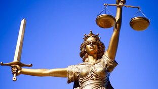 OM eist twaalf maanden cel tegen man die Ivano (13) opzettelijk aanreed