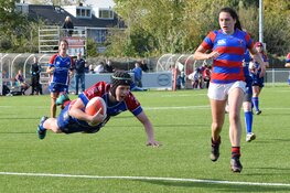 Dames RC Waterland winnen eerste thuiswedstrijd