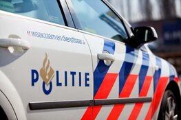 Automobiliste rijdt het water in bij Purmerend