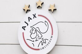 Ajax contracteert Calvin Raatsie